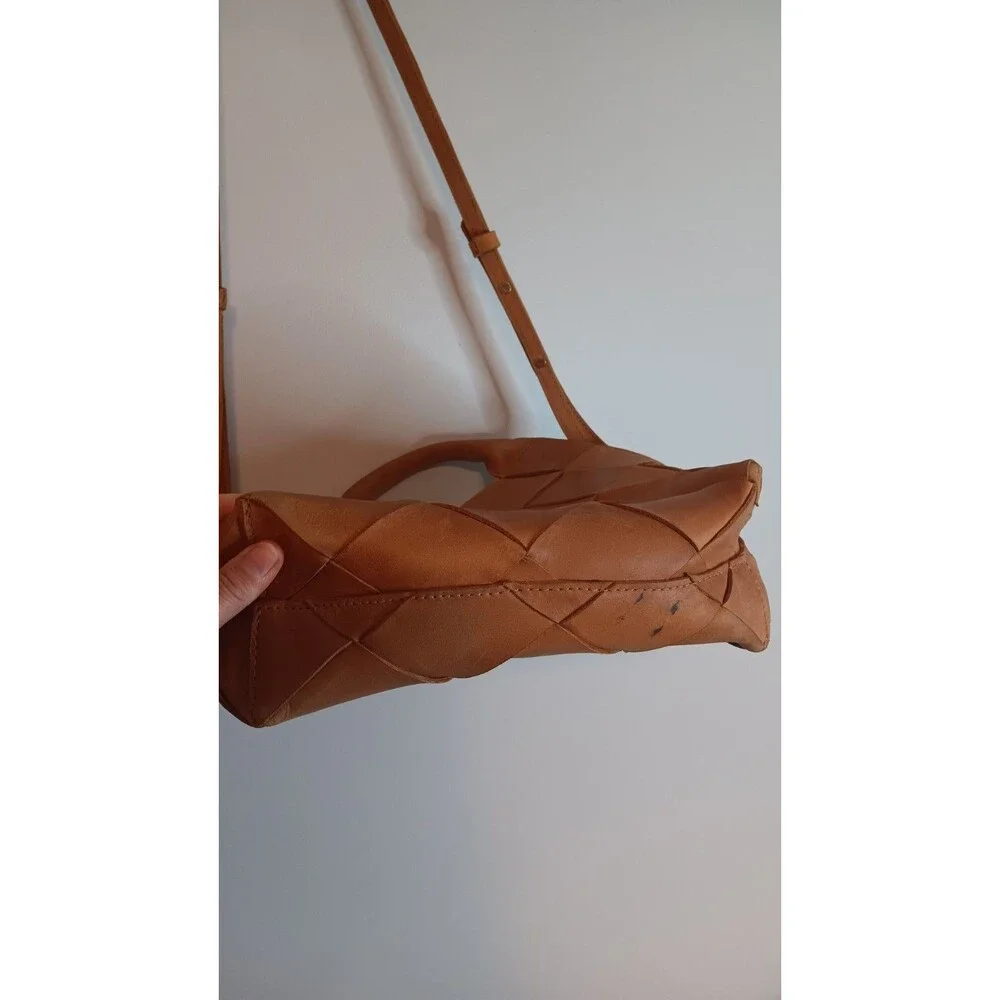 Parker Clay Acacia Woven Ethiopian Leather Hand Bag Brown With Strap